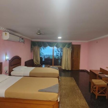 מהבליפורם Sea Breeze Beach Resort מראה חיצוני תמונה