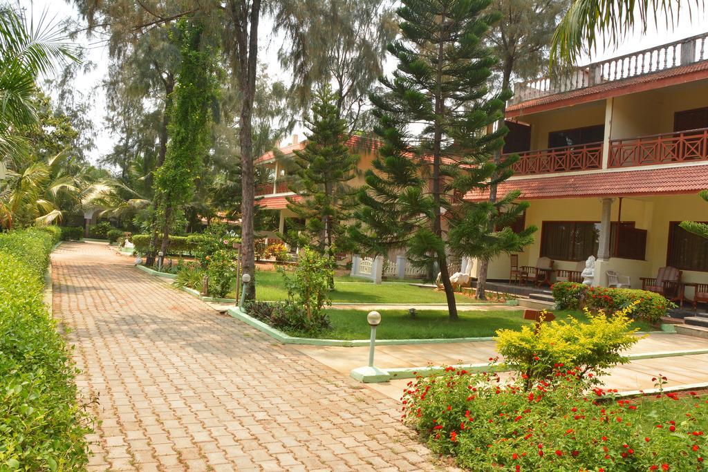 מהבליפורם Sea Breeze Beach Resort מראה חיצוני תמונה