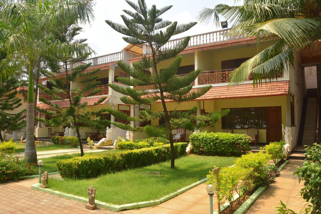 מהבליפורם Sea Breeze Beach Resort מראה חיצוני תמונה