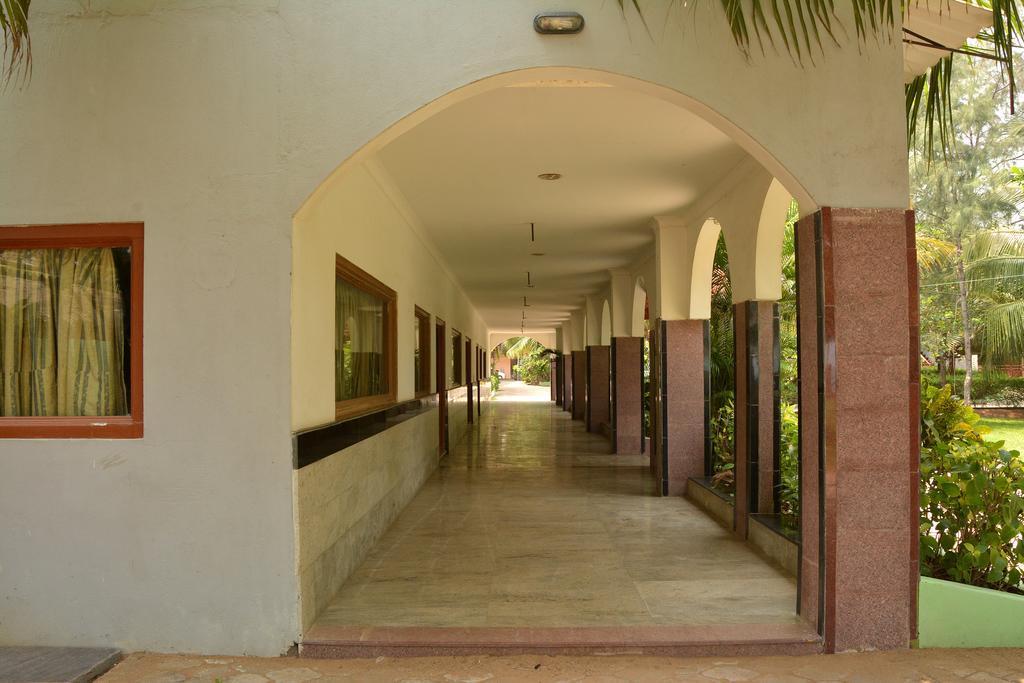 מהבליפורם Sea Breeze Beach Resort מראה חיצוני תמונה