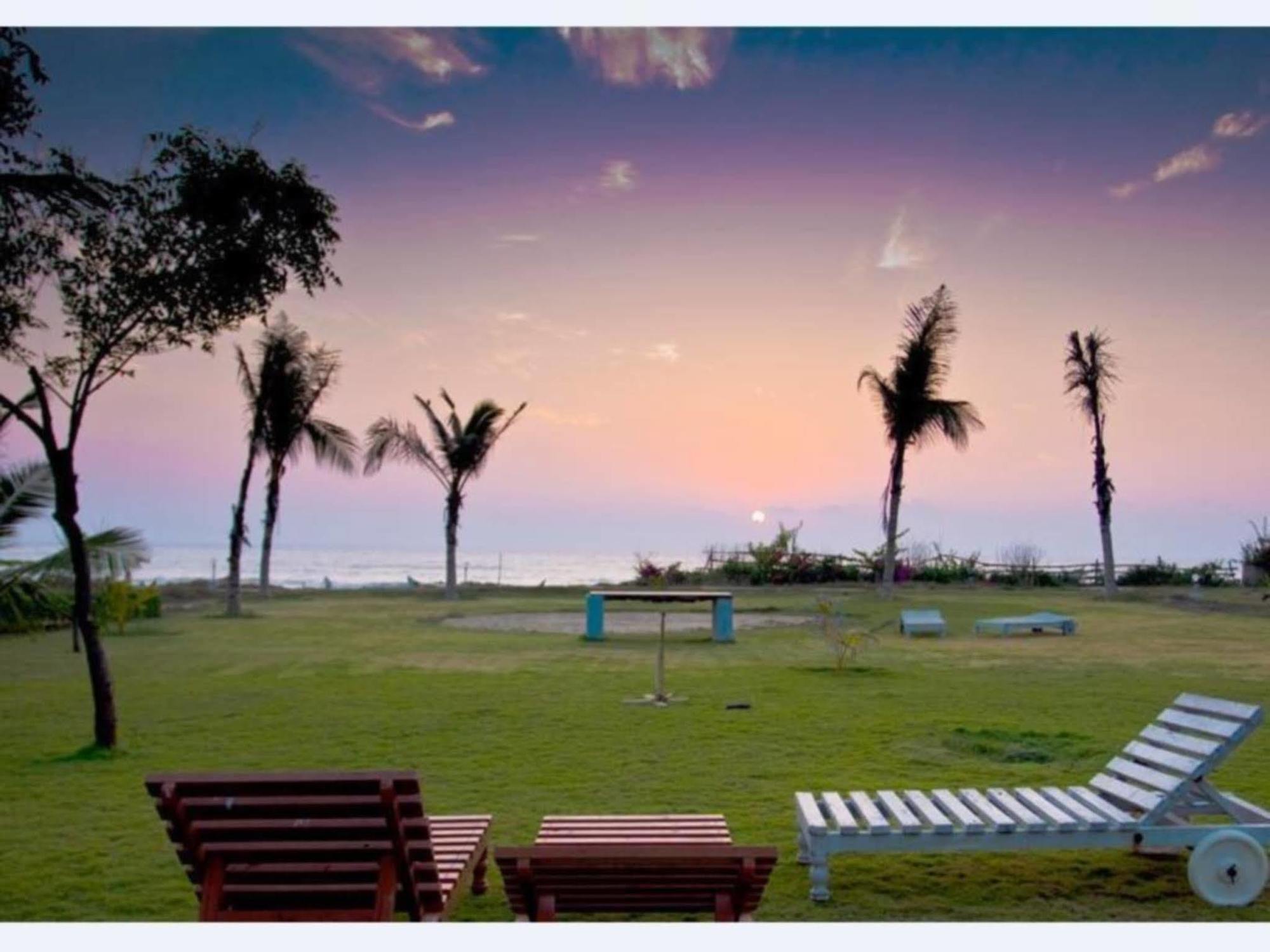 מהבליפורם Sea Breeze Beach Resort מראה חיצוני תמונה